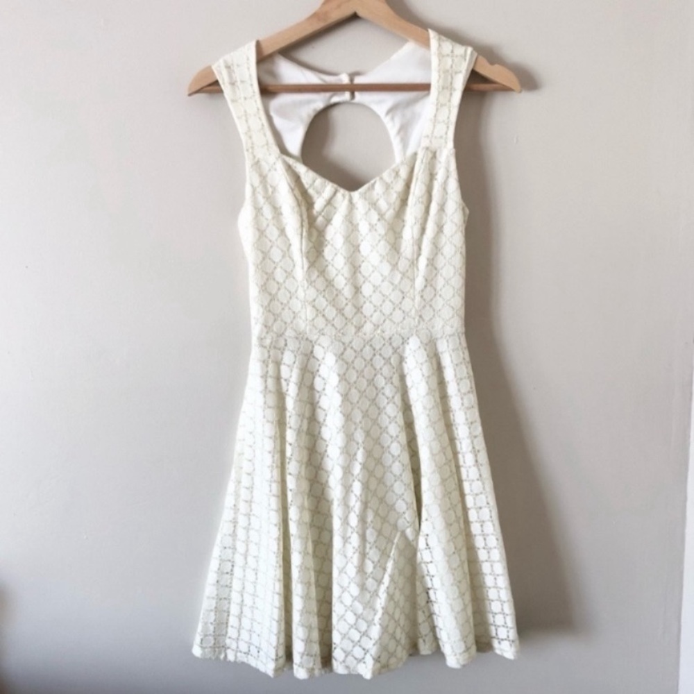 Mystic • White Sleeveless Mini Dress